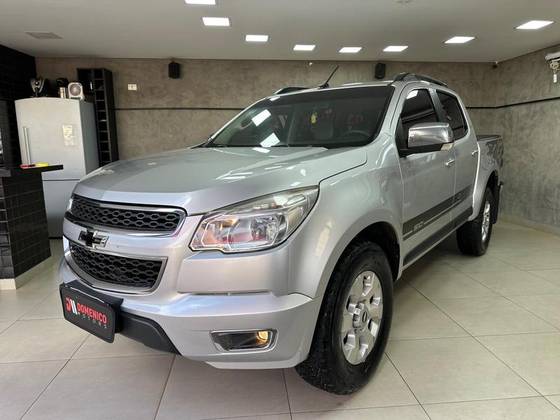 CHEVROLET S10 2.5 LTZ 4X4 CD 16V FLEX 4P MANUAL CHEVROLET S10 2.5 LTZ 4X4 CD 16V FLEX 4P MANUAL
